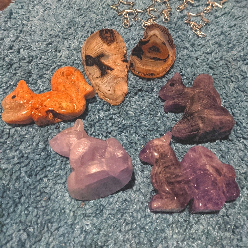 Animal Stone statues 🐿️ 🐰 🐉🐉 NEW CUTE CRITTER ALERT 🐾😻🐾😻🐾😻🐾 - Picture 2 of 4